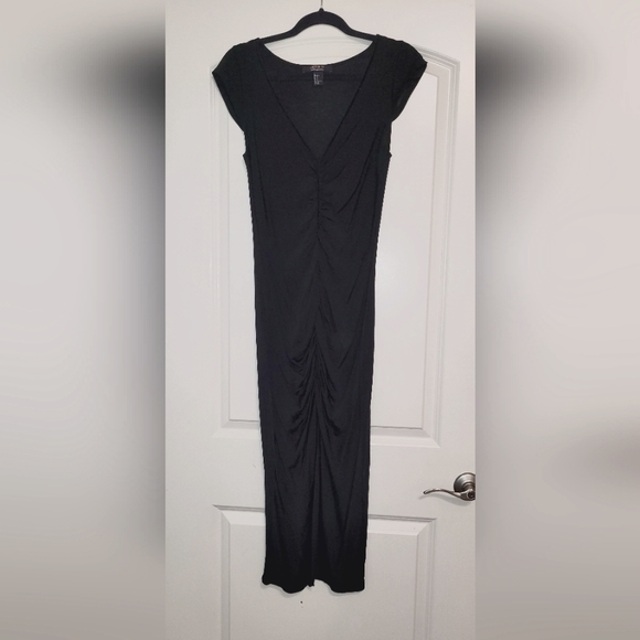 3 dresses for the price of 1 - Picture 8 of 8